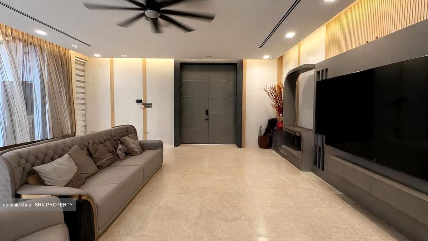 Hillview Garden Estate (D23), Semi-Detached #623635881